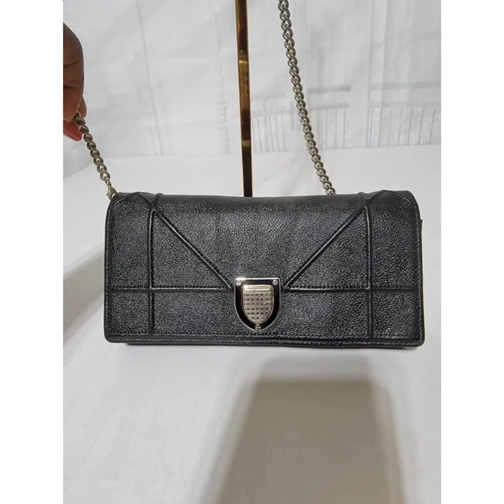 Authentic CHRISTIAN DIOR Diorama Wallet On Chain Black - Picture 5 of 16